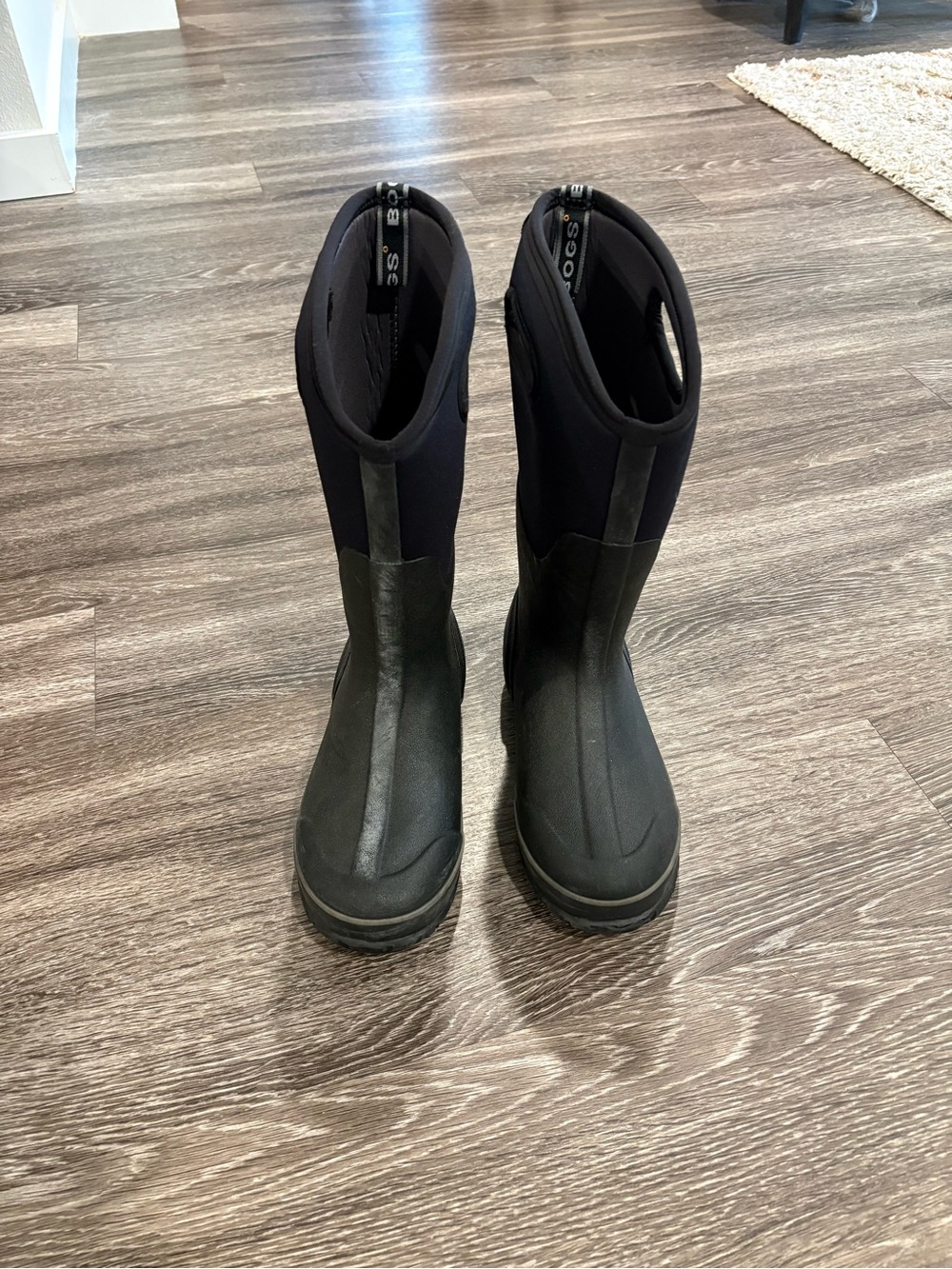 BOGS Women’s Black Waterproof Pull On Boots Size 9 Rain Snow Winter